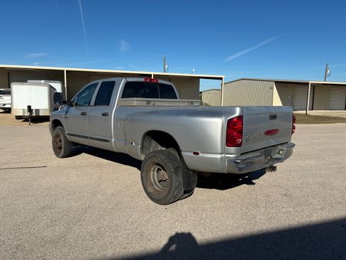 Used 2007 Dodge Ram 3500 Truck SLT image 5