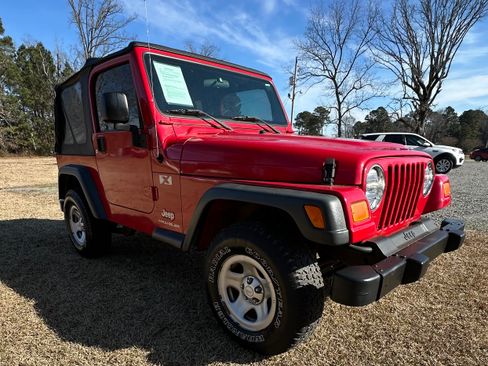 Used 2004 Jeep Wrangler X image 4