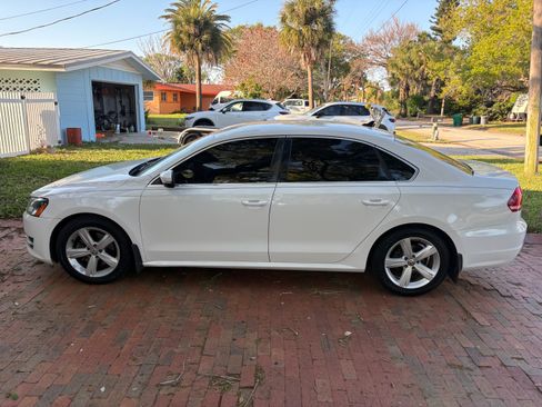 Used 2013 Volkswagen Passat 2.5 SE image 4