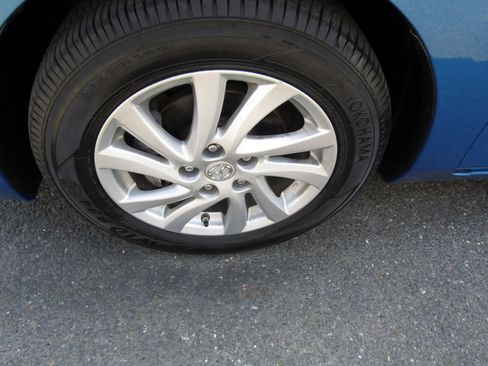 Used 2012 MAZDA MAZDA3 Touring image 9