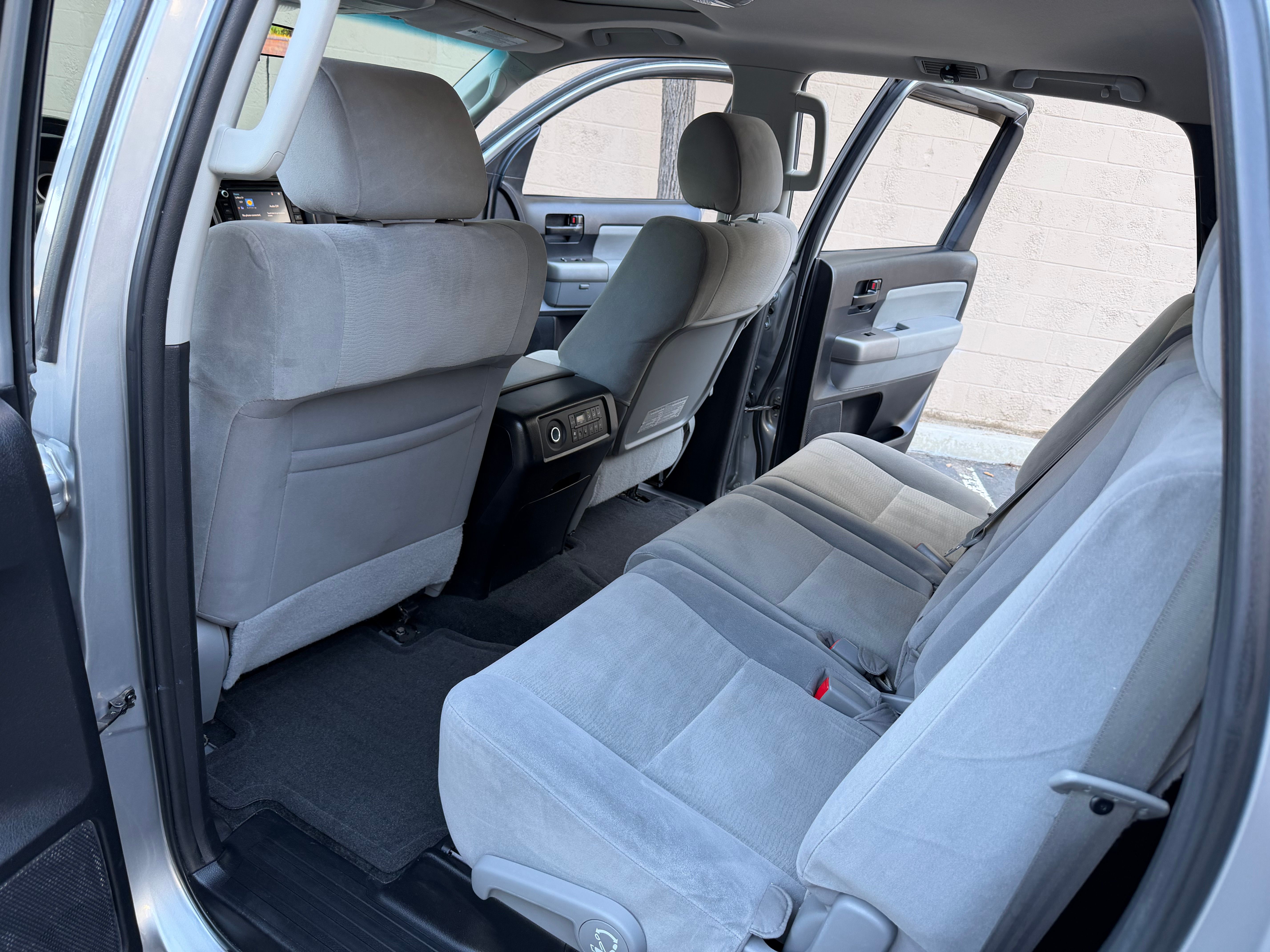 Used 2014 Toyota Sequoia 4WD SR5 image 22