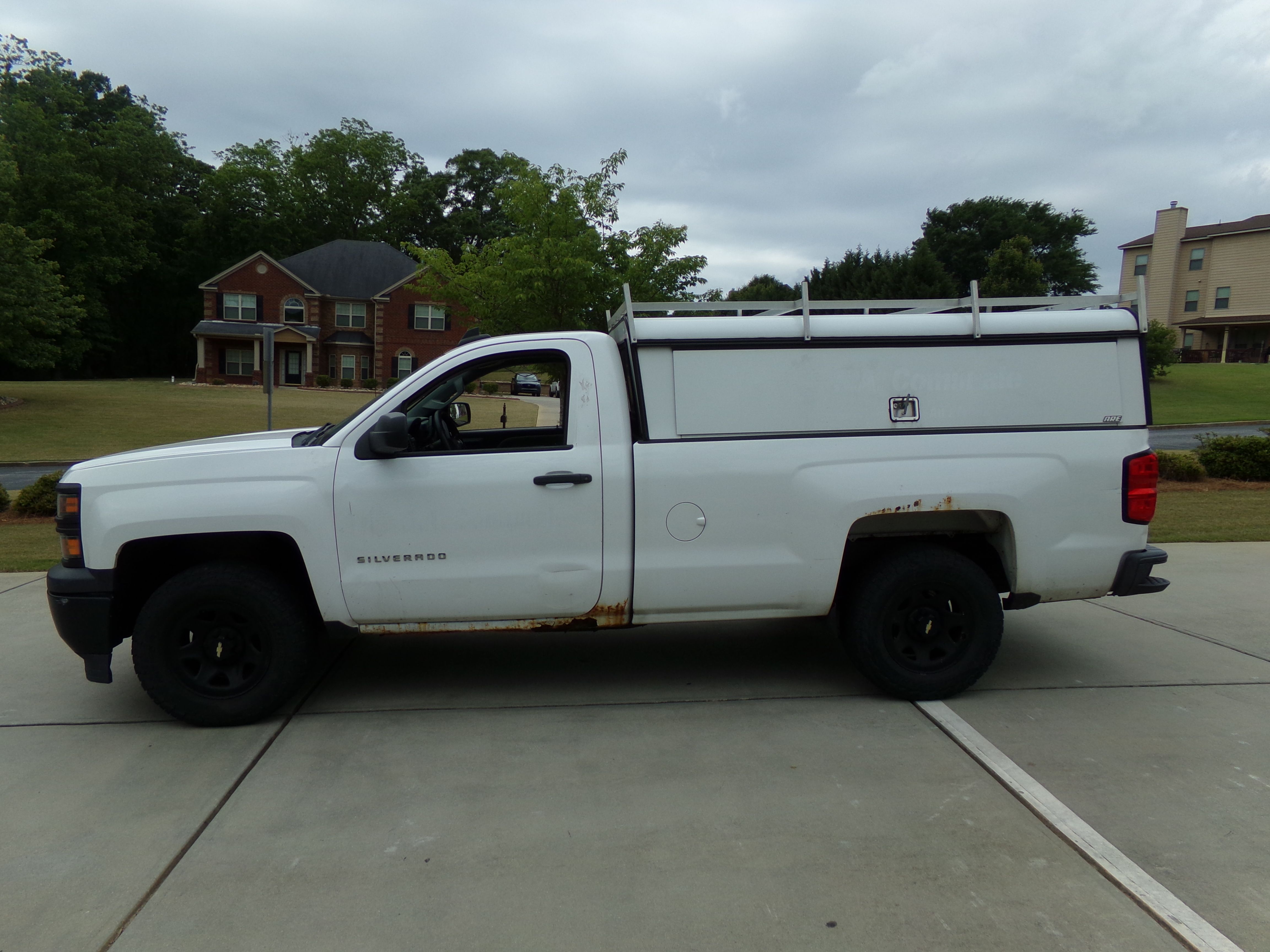 Used 2015 Chevrolet Silverado 1500 2WD Regular Cab W/T image 2