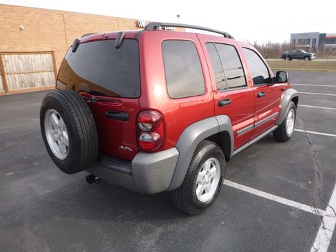 Used 2006 Jeep Liberty Sport image 6