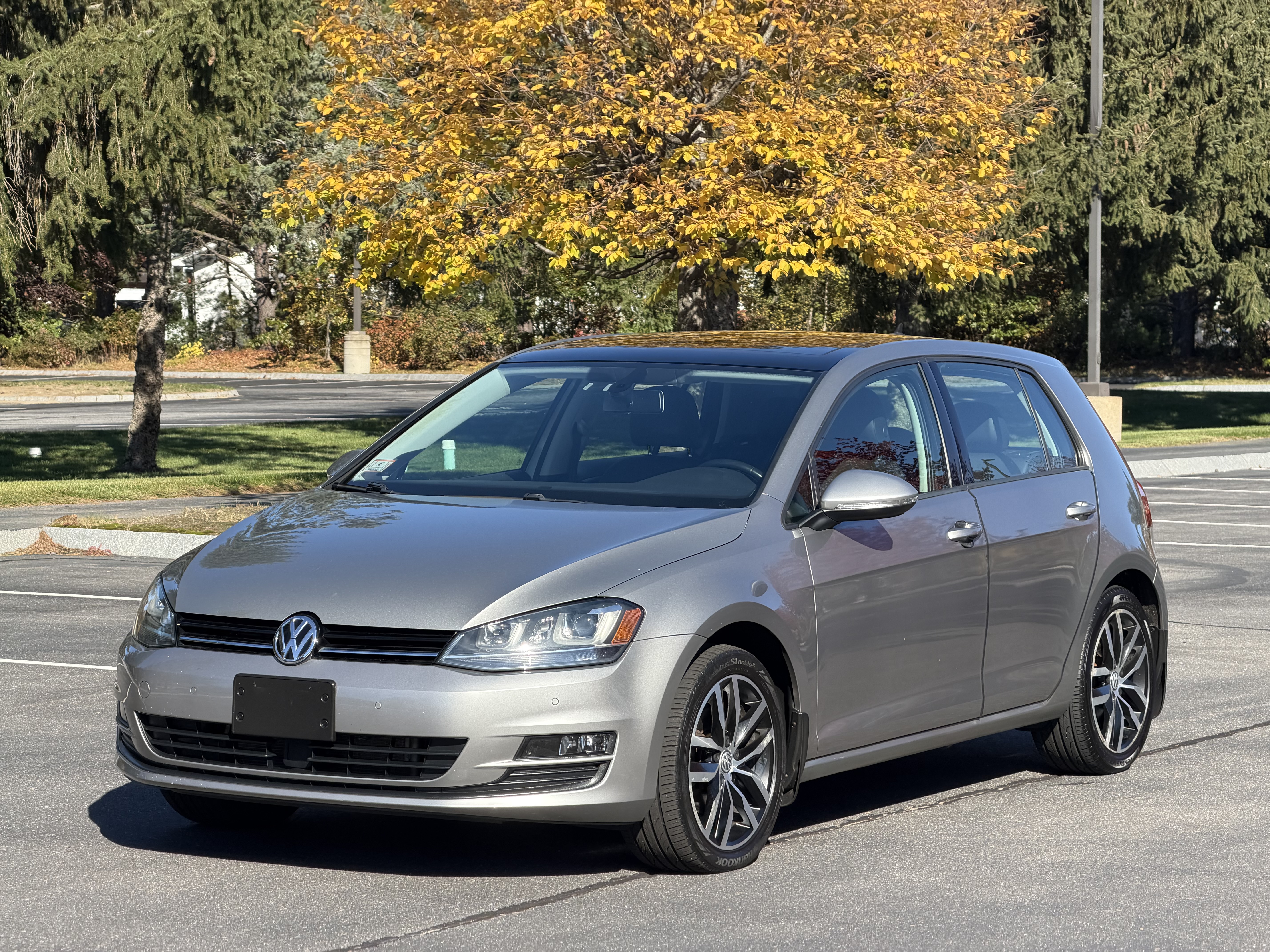 Used 2016 Volkswagen Golf SE FWD image 60