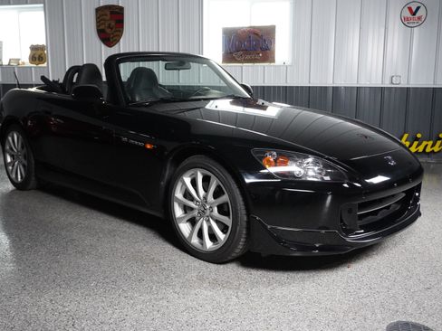 Used 2006 Honda S2000 image 12