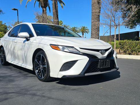 Used 2019 Toyota Camry XSE image 41