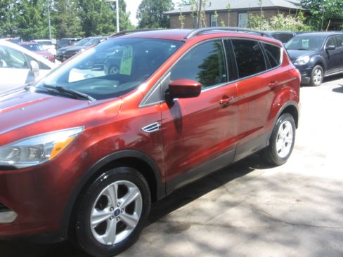 Used 2016 Ford Escape 4WD SE image 1