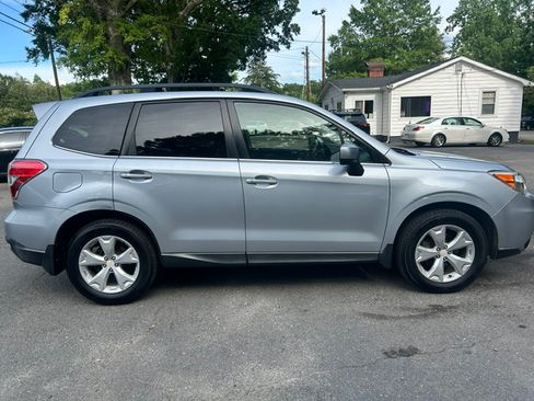 Used 2015 Subaru Forester 2.5i Limited AWD/4WD image 6