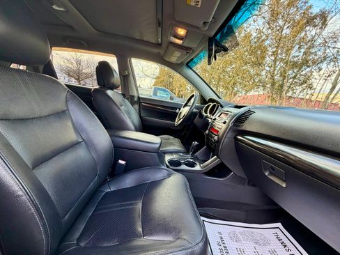 Used 2011 Kia Sorento EX image 21