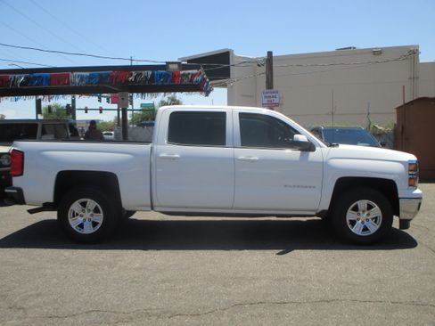 Used 2014 Chevrolet Silverado 1500 Crew Cab LT RWD image 2