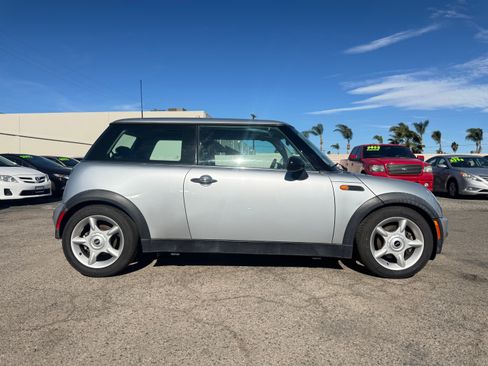 Used 2004 MINI Cooper image 9