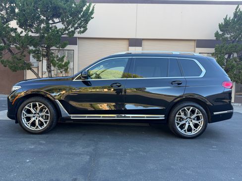 Used 2022 BMW X7 xDrive40i AWD/4WD image 3