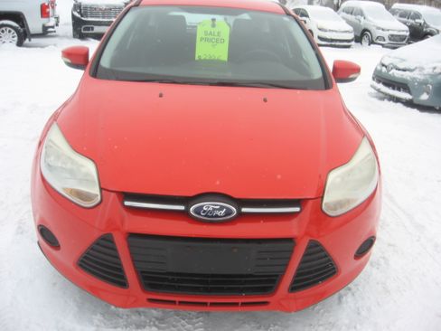 Used 2013 Ford Focus SE image 2