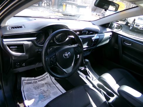 Used 2016 Toyota Corolla S Plus image 11