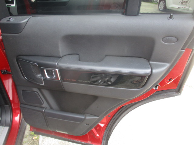 Used 2012 Land Rover Range Rover HSE AWD/4WD image 10