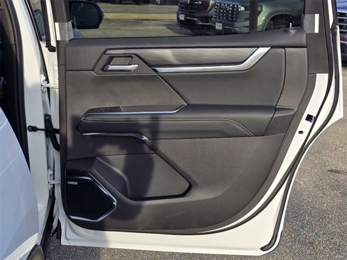 New 2026 GMC Acadia Elevation image 31