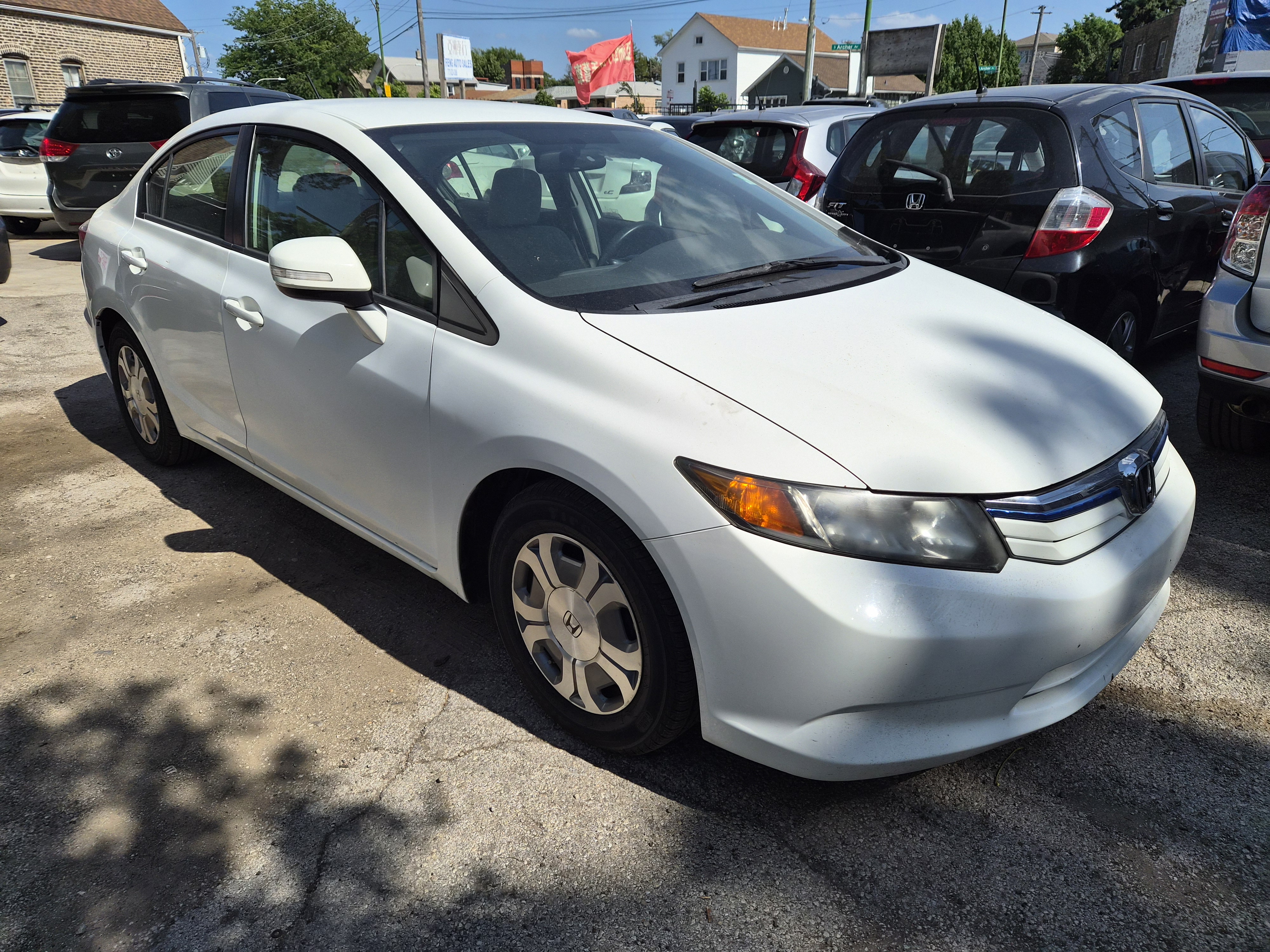 Used 2012 Honda Civic Hybrid Sedan image 2