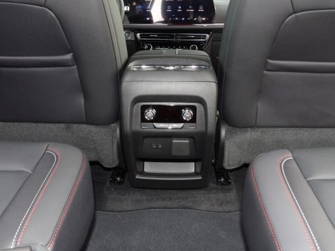 New 2026 Chevrolet Traverse Z71 image 33