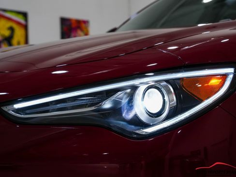 Used 2020 Alfa Romeo Stelvio Sport image 33