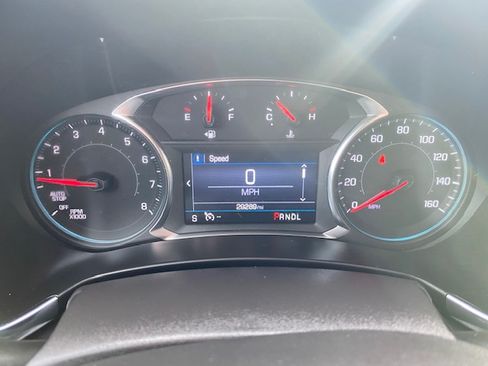 Used 2024 Chevrolet Equinox LT image 11