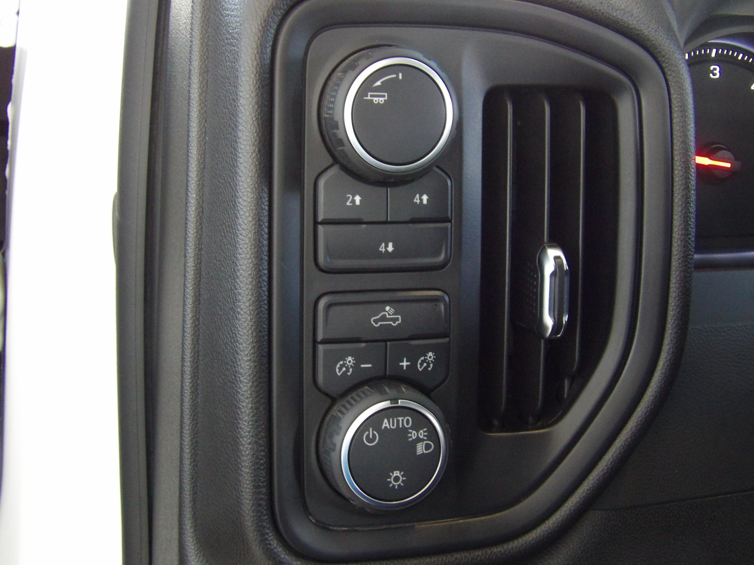Used 2025 Chevrolet Silverado 3500 4x4 Crew Cab W/T image 25