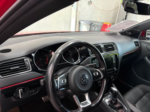Used 2017 Volkswagen Jetta GLI SE Sedan FWD image 14