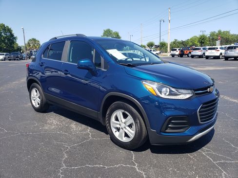 Used 2020 Chevrolet Trax LT image 9