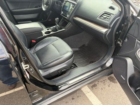 Used 2018 Subaru Outback 2.5i Limited AWD/4WD image 7