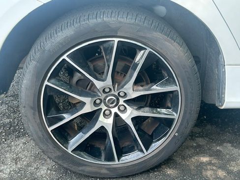 Used 2015 Volvo XC60 AWD T6 R-Design Platinum image 33