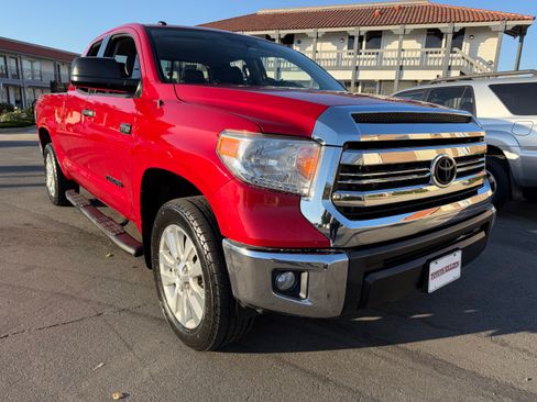 Used 2017 Toyota Tundra SR5 image 17