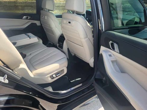 Used 2022 BMW X7 xDrive40i image 13