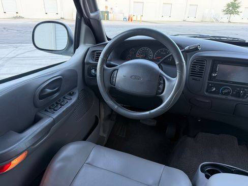 Used 2001 Ford F150 image 17