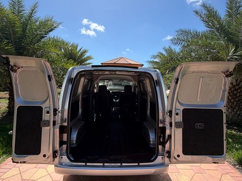 Used 2017 Nissan NV200 SV image 5