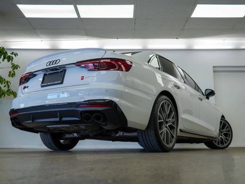 Used 2023 Audi S4 Premium Plus image 5