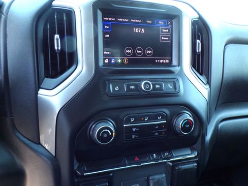 Used 2020 Chevrolet Silverado 2500 LT image 9