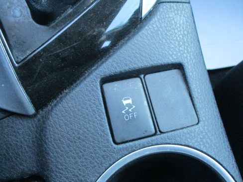 Used 2017 Toyota Corolla LE image 37