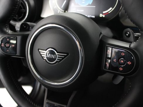 Used 2023 MINI Cooper S image 29