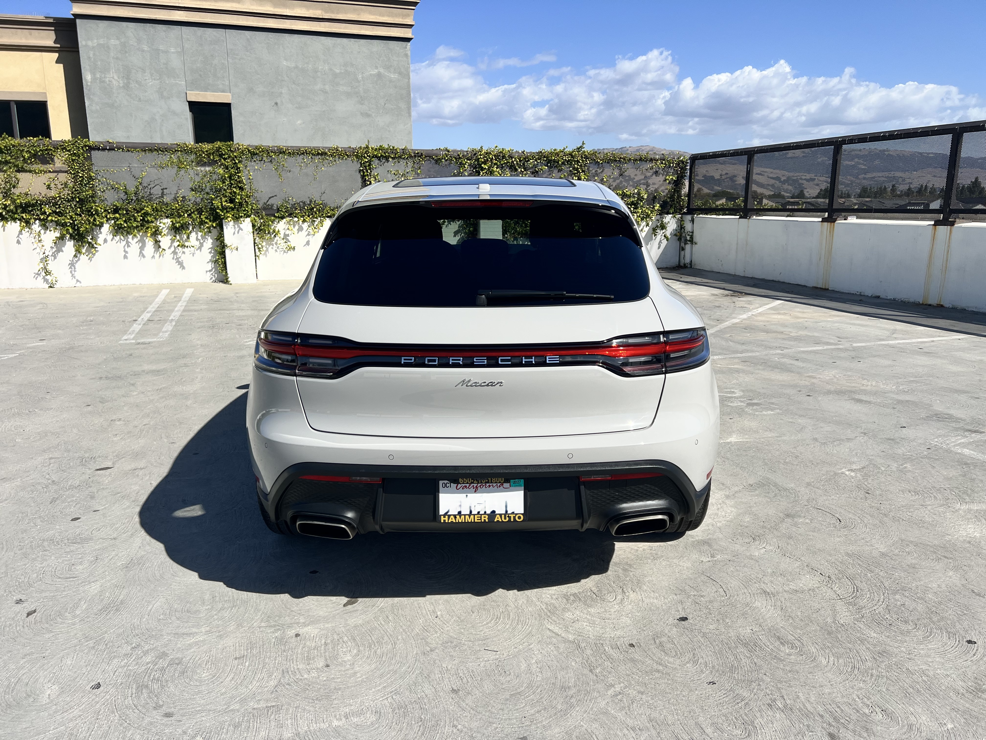 Used 2026 Porsche Macan UNAVAIL AWD/4WD image 6