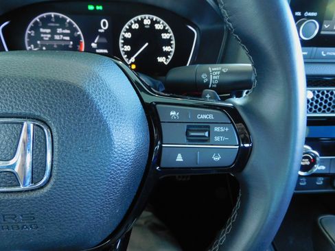 Used 2025 Honda Civic Sport image 25