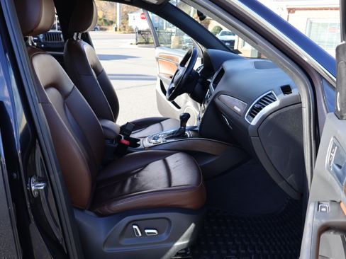 Used 2017 Audi Q5 2.0T Premium Plus image 16