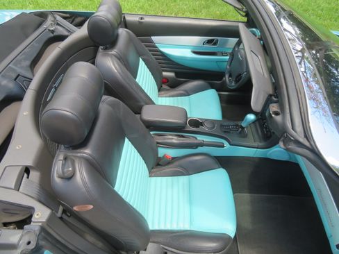 Used 2002 Ford Thunderbird UNAVAIL RWD image 16