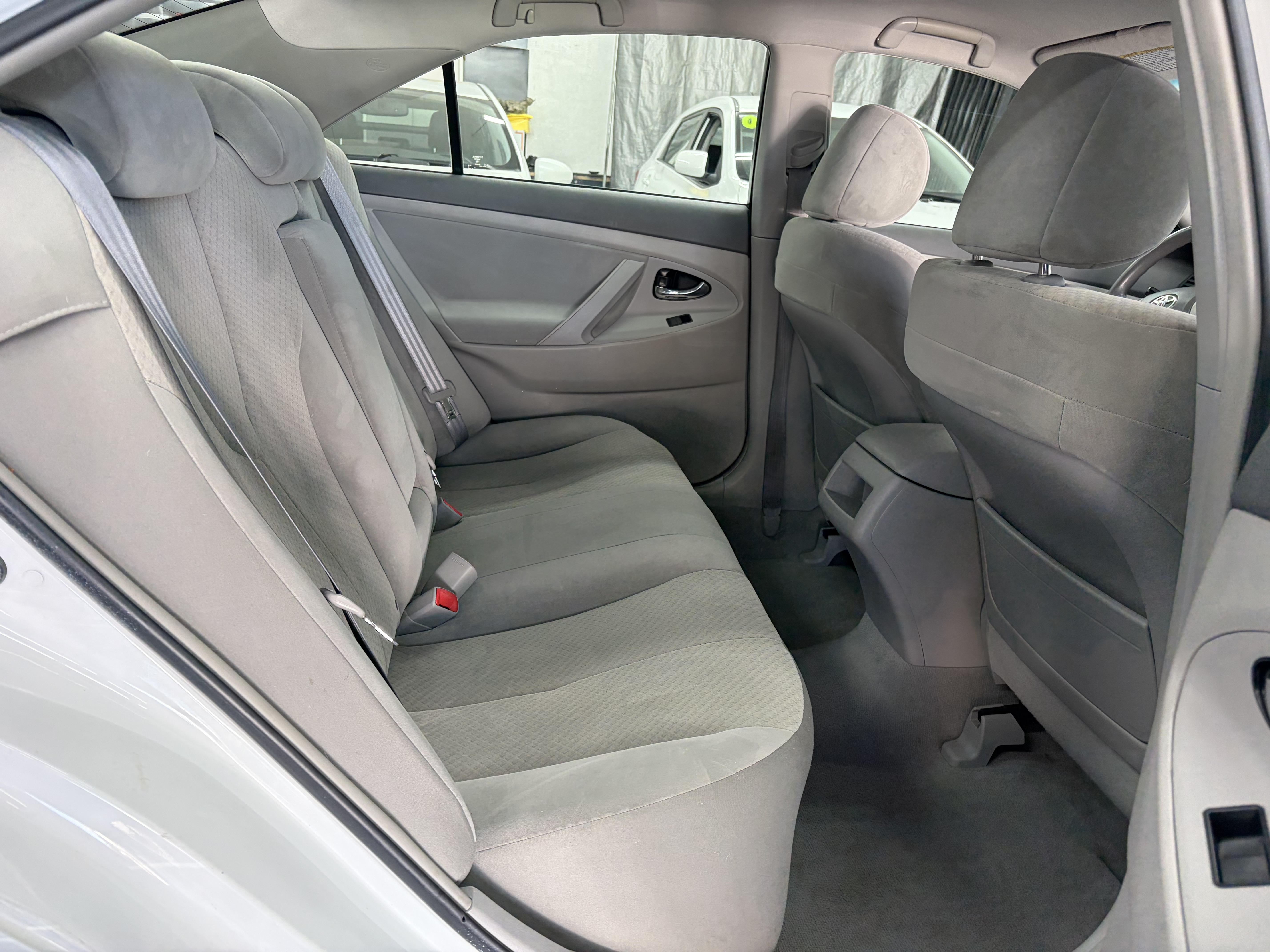 Used 2007 Toyota Camry LE Sedan FWD image 12