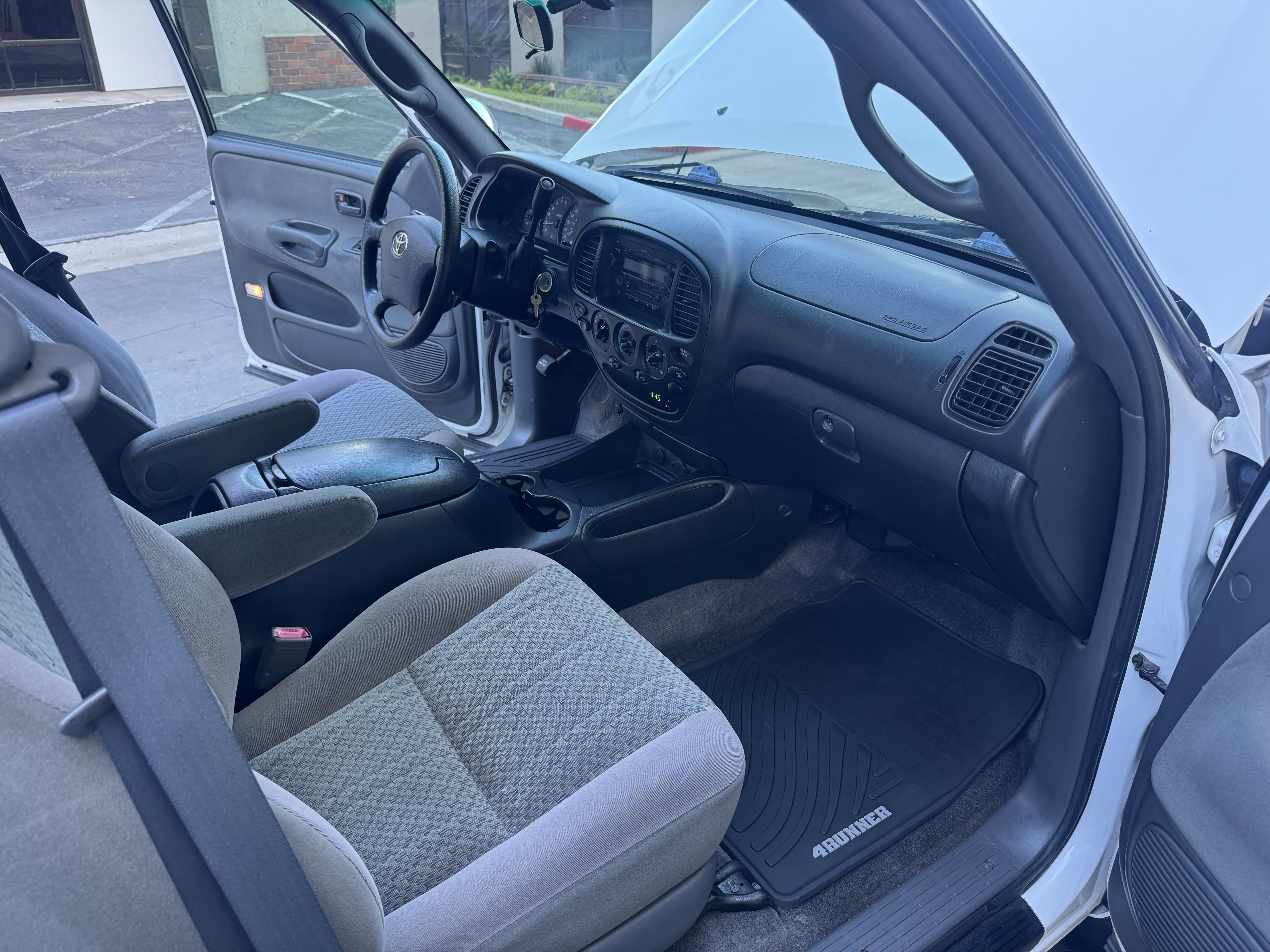 Used 2006 Toyota Tundra w/ TRD Off-Road Package RWD image 30