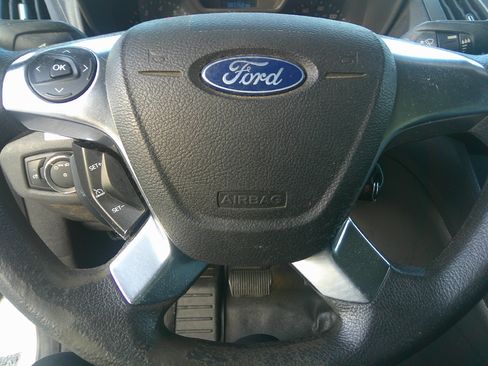 Used 2016 Ford Transit Connect XLT image 9