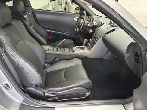 Used 2003 Nissan 350Z image 15