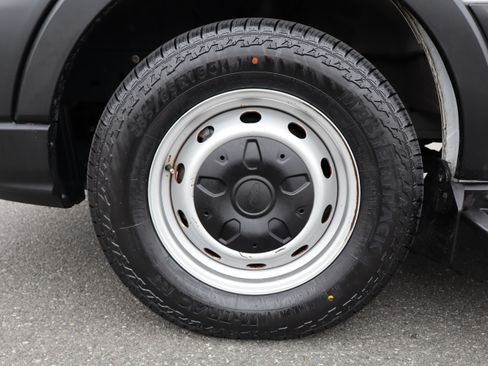 Used 2020 Ford Transit 250 image 33