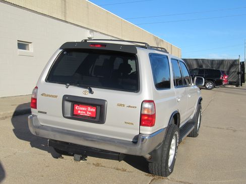Used 1999 Toyota 4Runner SR5 Premium image 11
