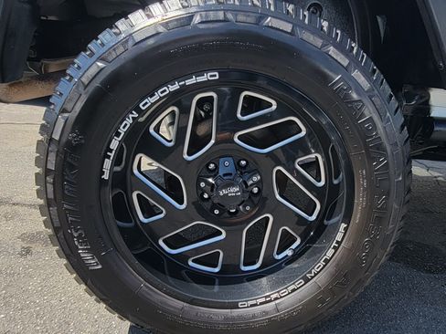 Used 2012 Jeep Wrangler Unlimited Sport image 20