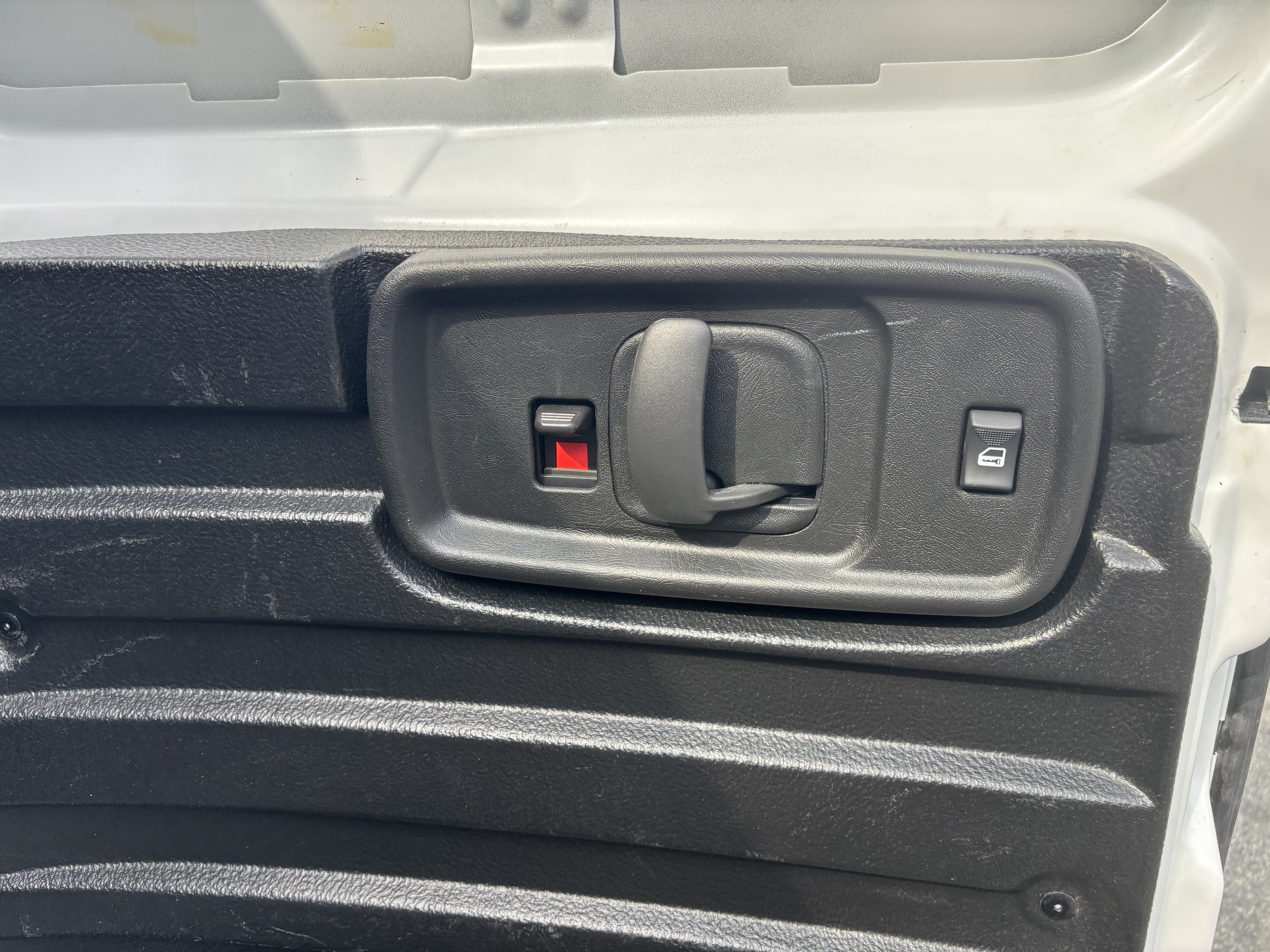 Used 2025 GMC Savana 2500 UNAVAIL RWD image 8