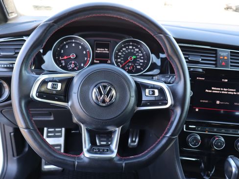 Used 2019 Volkswagen GTI SE image 22